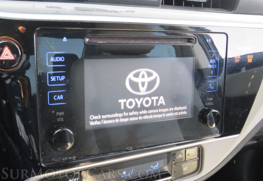 2017 Toyota Corolla - Image 29