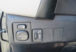 2017 Toyota Corolla - Image 32