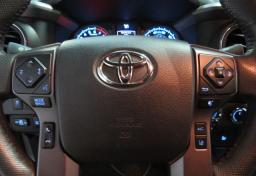 Thumbnail of 2020 Toyota Tacoma 4WD