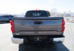 2014 Toyota Tundra 4WD Truck - Image 12