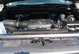 2014 Toyota Tundra 4WD Truck - Image 55
