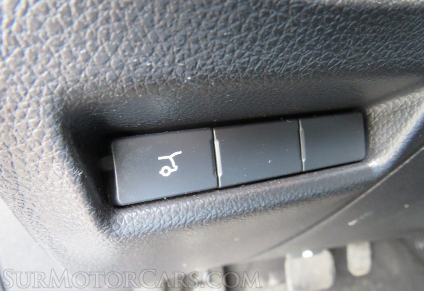 2017 Ford Explorer - Image 40