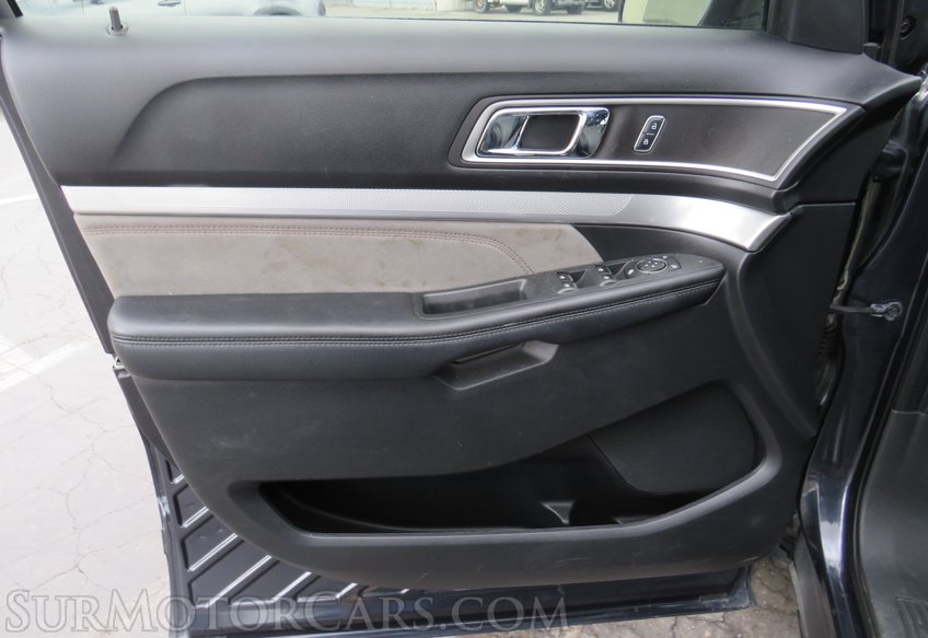 2017 Ford Explorer - Image 44