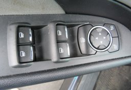 2017 Ford Explorer - Image 43