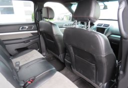 2017 Ford Explorer - Image 24