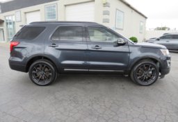 2017 Ford Explorer - Image 9