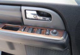 2017 Ford Expedition EL - Image 48