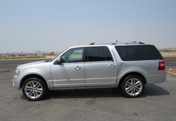 2017 Ford Expedition EL - Image 9