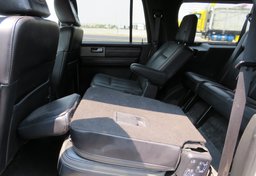 2017 Ford Expedition EL - Image 26