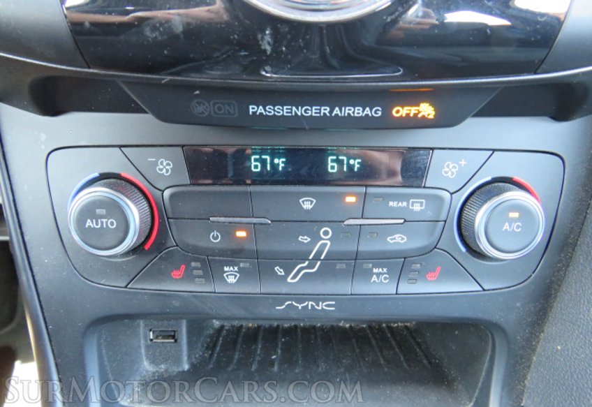 2018 Ford Focus - Image 35