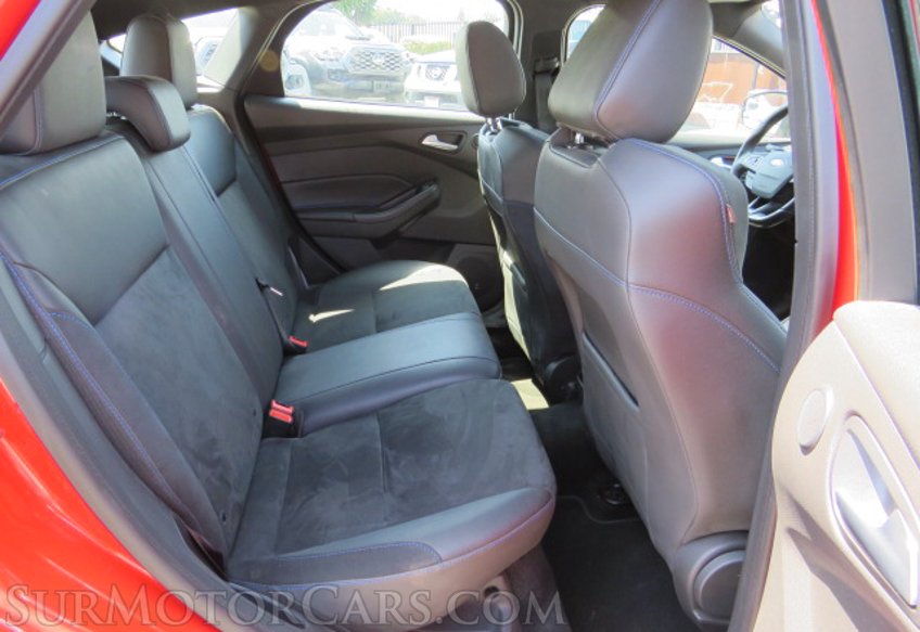 2018 Ford Focus - Image 30