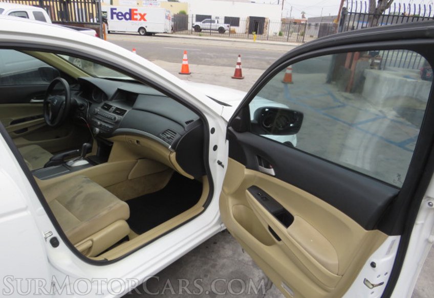 2012 Honda Accord Sdn - Image 19