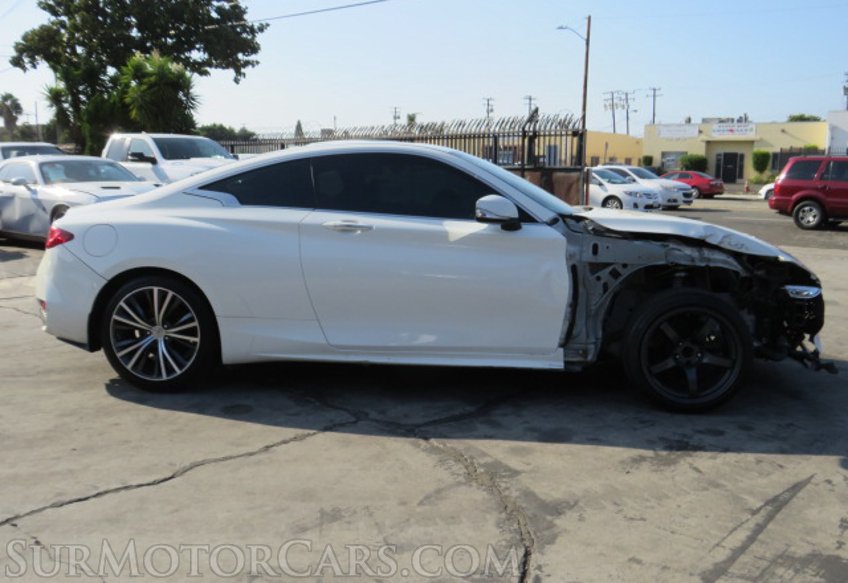 2017 Infiniti Q60 - Image 6