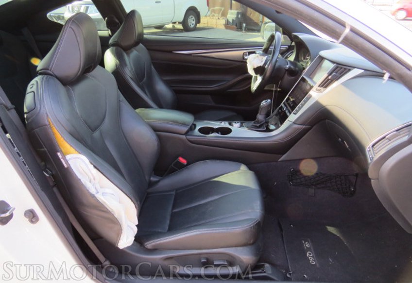 2017 Infiniti Q60 - Image 25