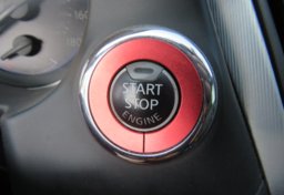 2017 Infiniti Q60 - Image 38