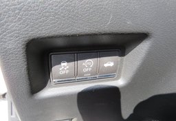 2017 Infiniti Q60 - Image 40