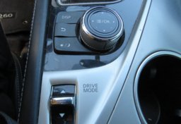 2017 Infiniti Q60 - Image 46