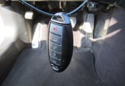 2017 Infiniti Q60 - Image 43