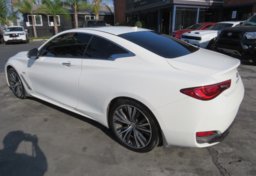 2017 Infiniti Q60 - Image 7