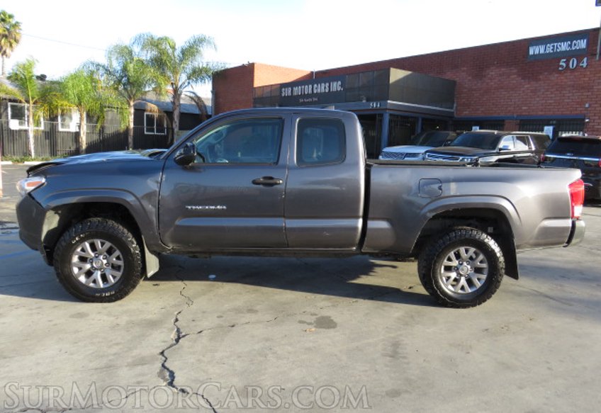 2016 Toyota Tacoma - Image 5