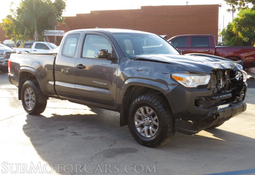 2016 Toyota Tacoma - Image 4