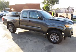 2016 Toyota Tacoma - Image 2