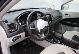 2018 Jeep Compass - Image 28