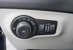 2018 Jeep Compass - Image 47