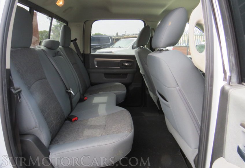 2017 Ram 1500 - Image 32