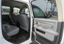 2017 Ram 1500 - Image 30