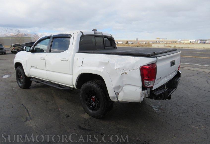 2017 Toyota Tacoma - Image 10
