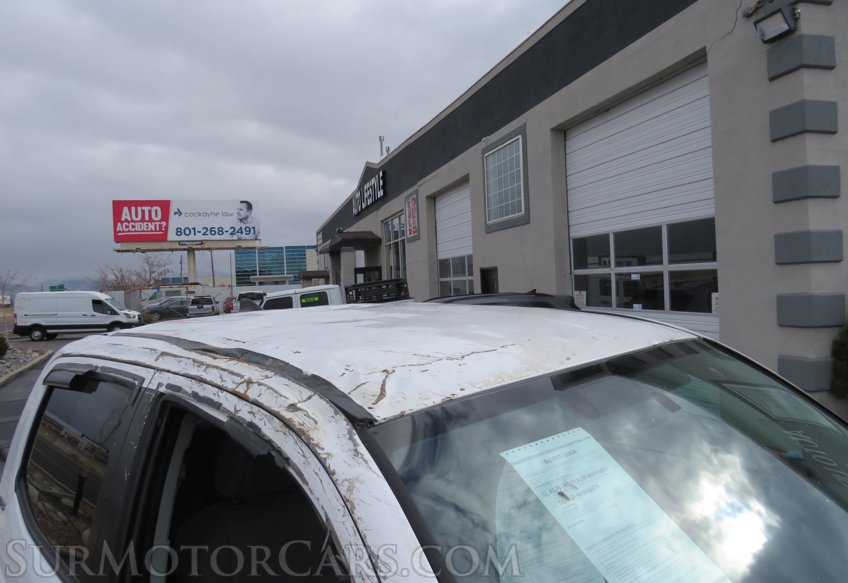 2017 Toyota Tacoma - Image 14