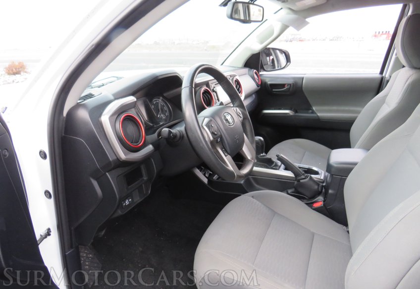 2017 Toyota Tacoma - Image 31