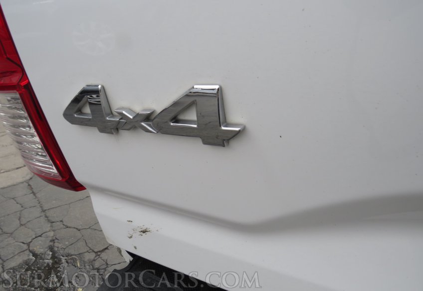 2017 Toyota Tacoma - Image 24