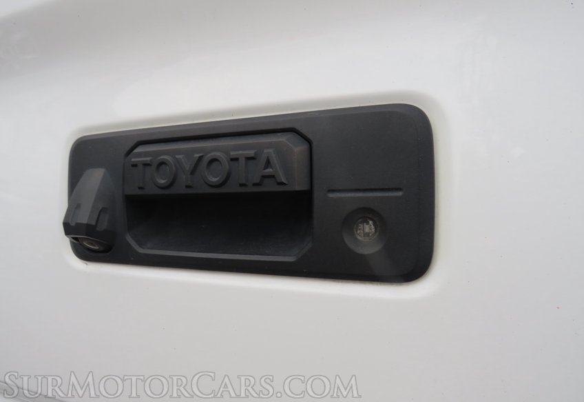 2017 Toyota Tacoma - Image 19