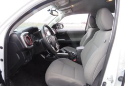 2017 Toyota Tacoma - Image 28