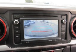 2017 Toyota Tacoma - Image 44