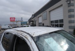 2017 Toyota Tacoma - Image 14