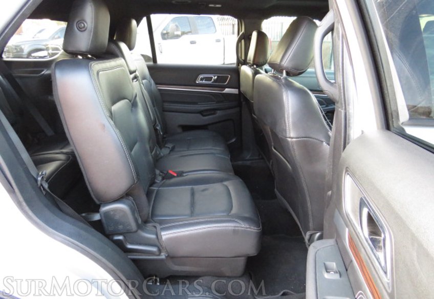 2019 Ford Explorer - Image 35