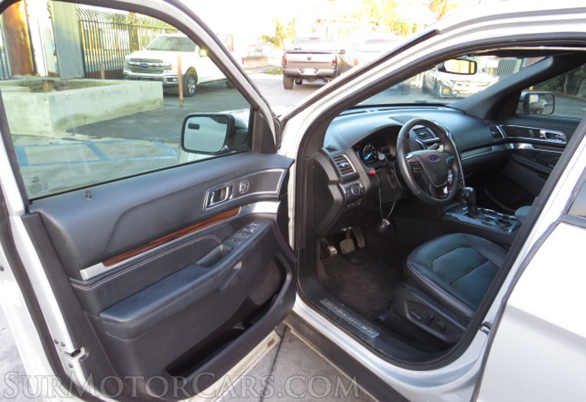 2019 Ford Explorer - Image 22