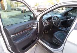 2019 Ford Explorer - Image 22