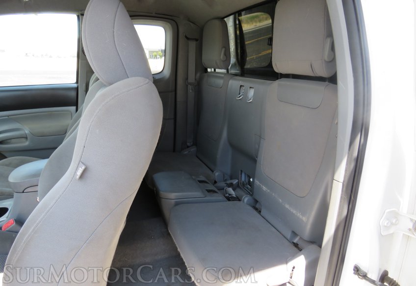 2010 Toyota Tacoma - Image 29