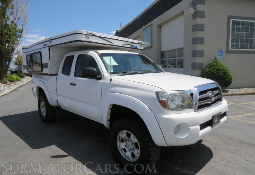 2010 Toyota Tacoma - Image 3