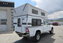2010 Toyota Tacoma - Image 12