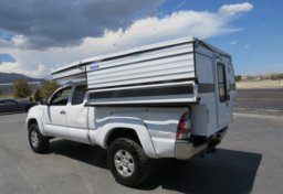 2010 Toyota Tacoma - Image 13