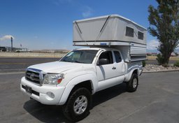 2010 Toyota Tacoma - Image 4
