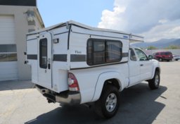 2010 Toyota Tacoma - Image 9