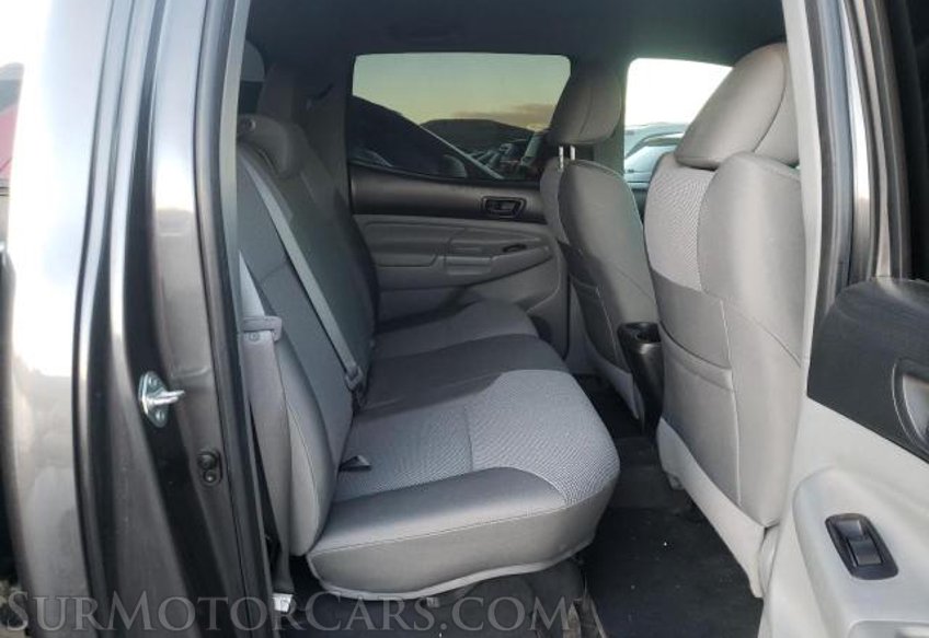 2014 Toyota Tacoma - Image 6