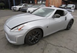 2015 Nissan 370Z - Image 2