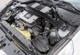 2015 Nissan 370Z - Image 35